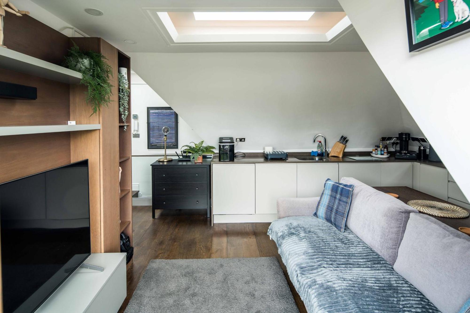 Sleek And Stylish 1bd With Balcony, Hammersmith * London
